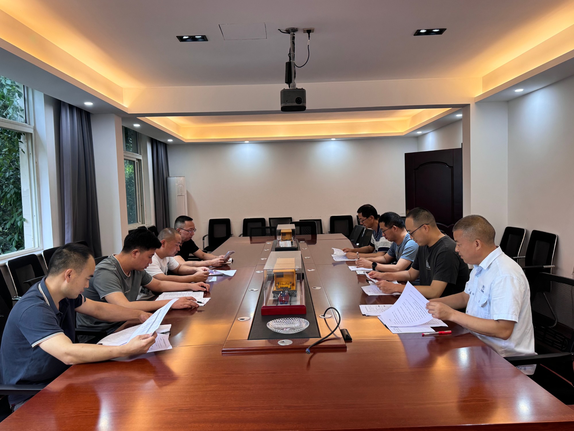 ef514a225af1846d27cc6111989c00b.jpg ef514a225af1846d27cc6111989c00b.jpg