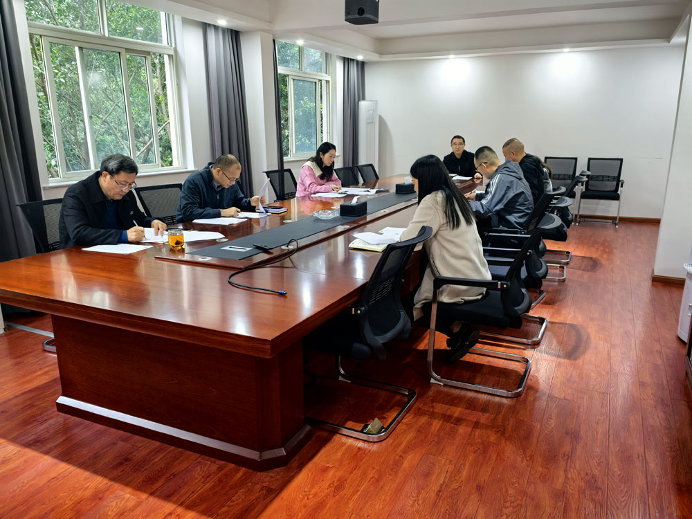 bf41e957a732def4218e69caff1a0a8.jpg bf41e957a732def4218e69caff1a0a8.jpg